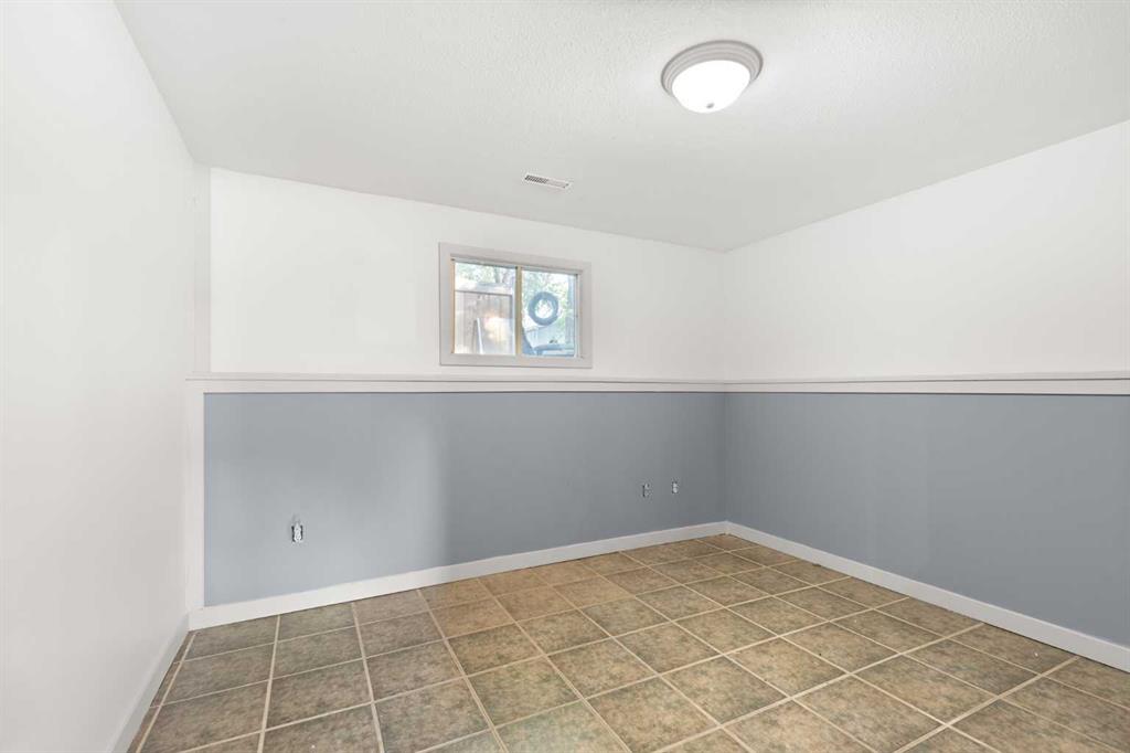 8 Cypress Way SE