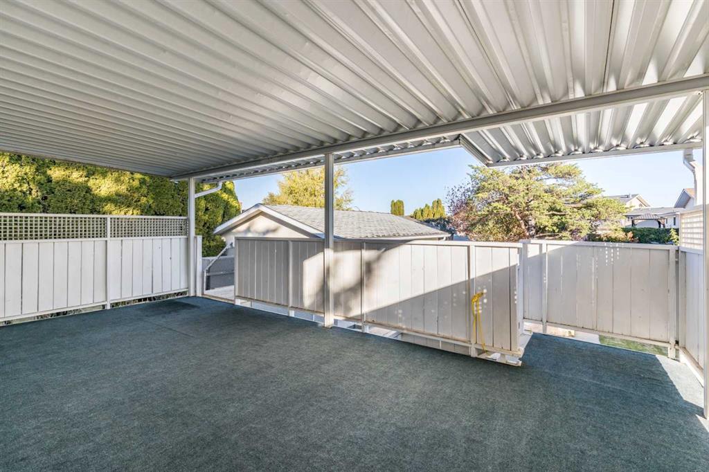 14 Rossdale Way SE