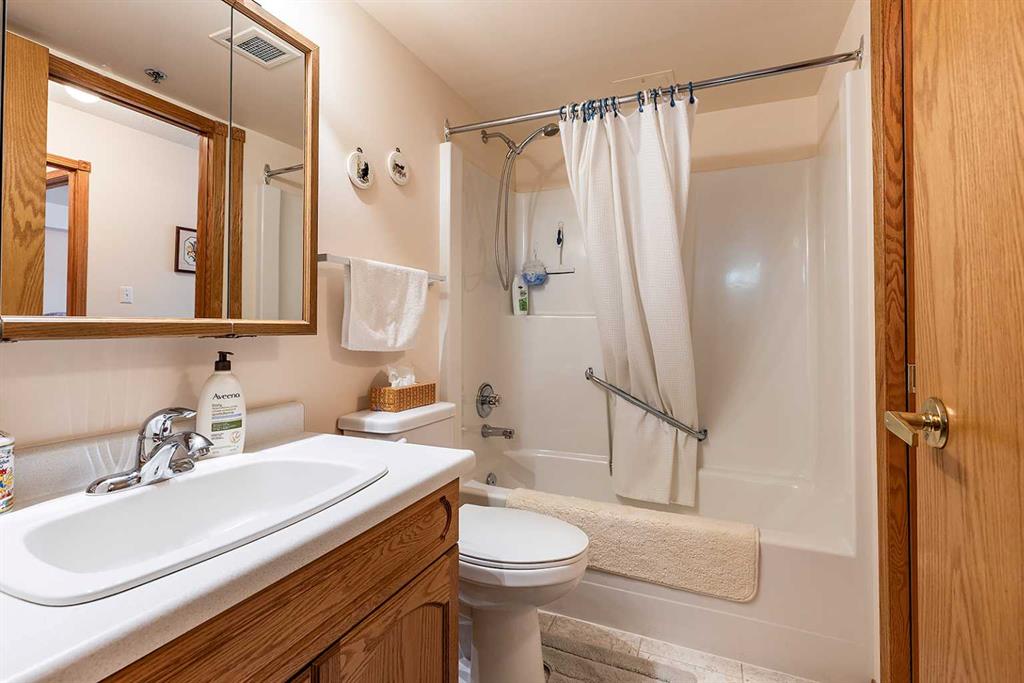 #414 22 Park Meadows Drive SE