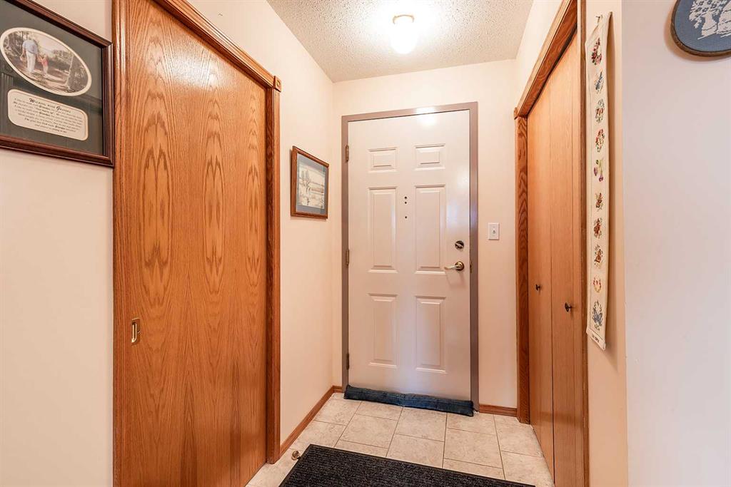 #414 22 Park Meadows Drive SE