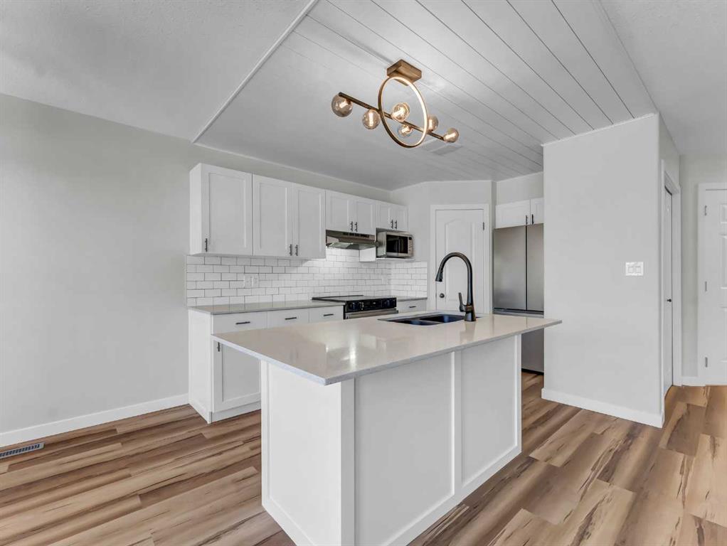 82 Saamis Meadows Lane SW