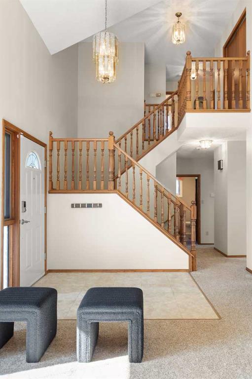 12 Redwood Way SE