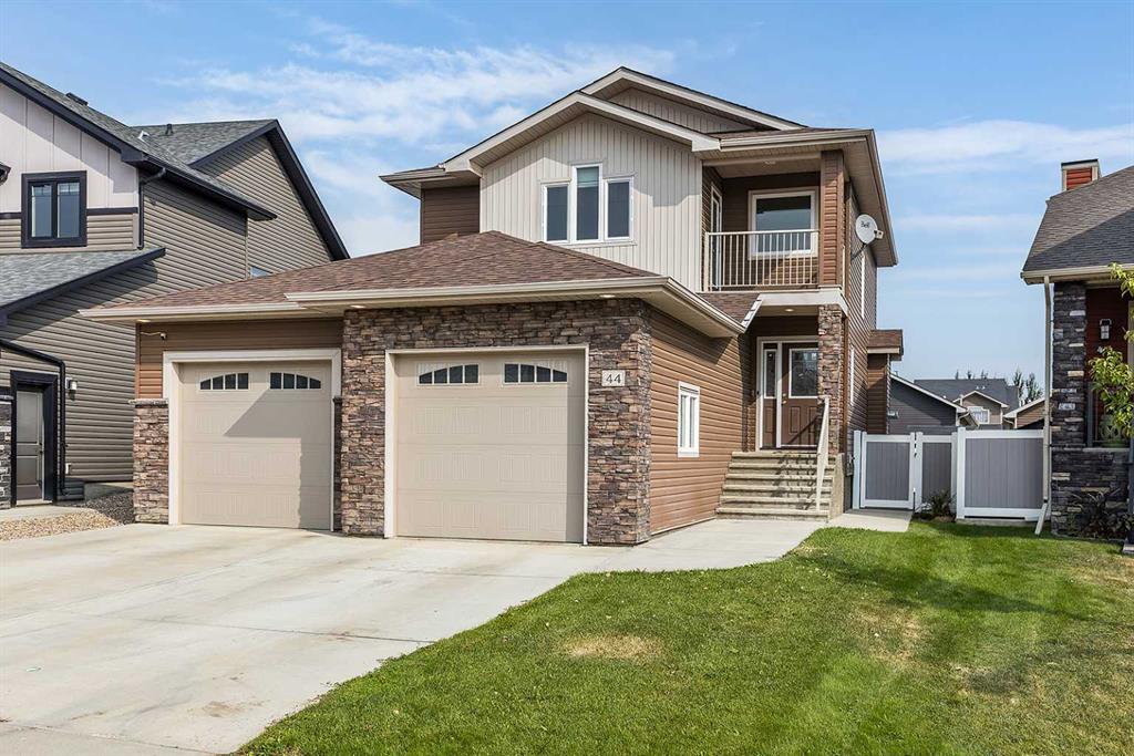 44 Hamptons Crescent SE, Medicine Hat