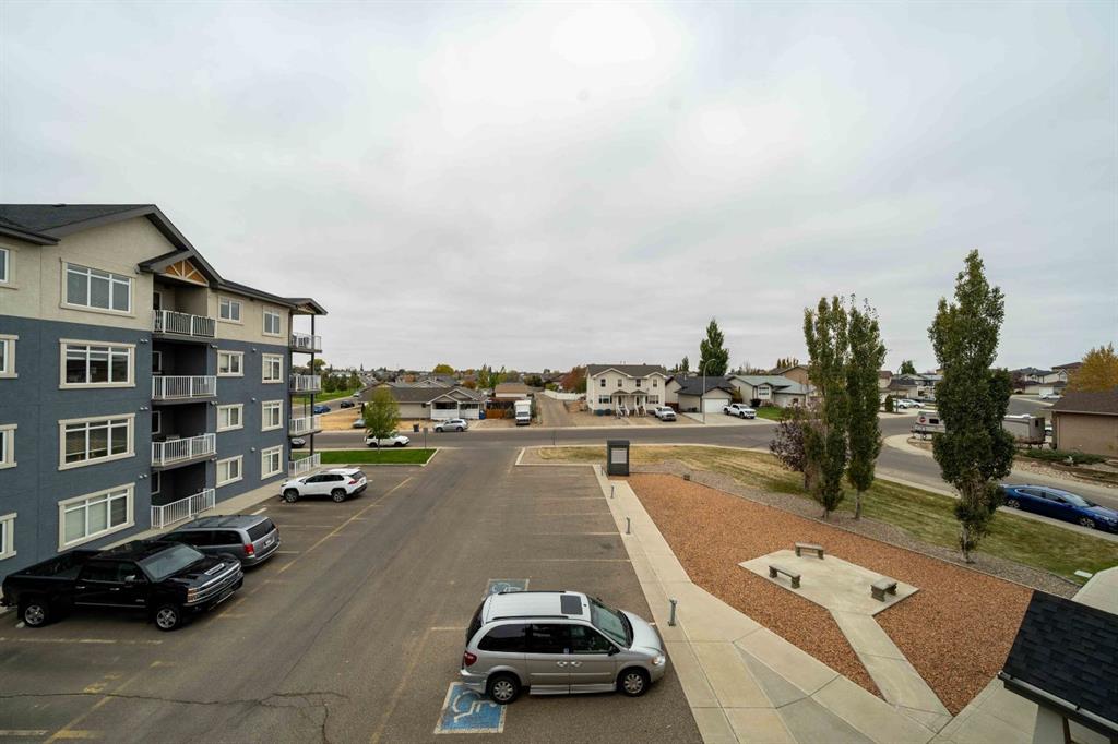 #401 19 Terrace View NE