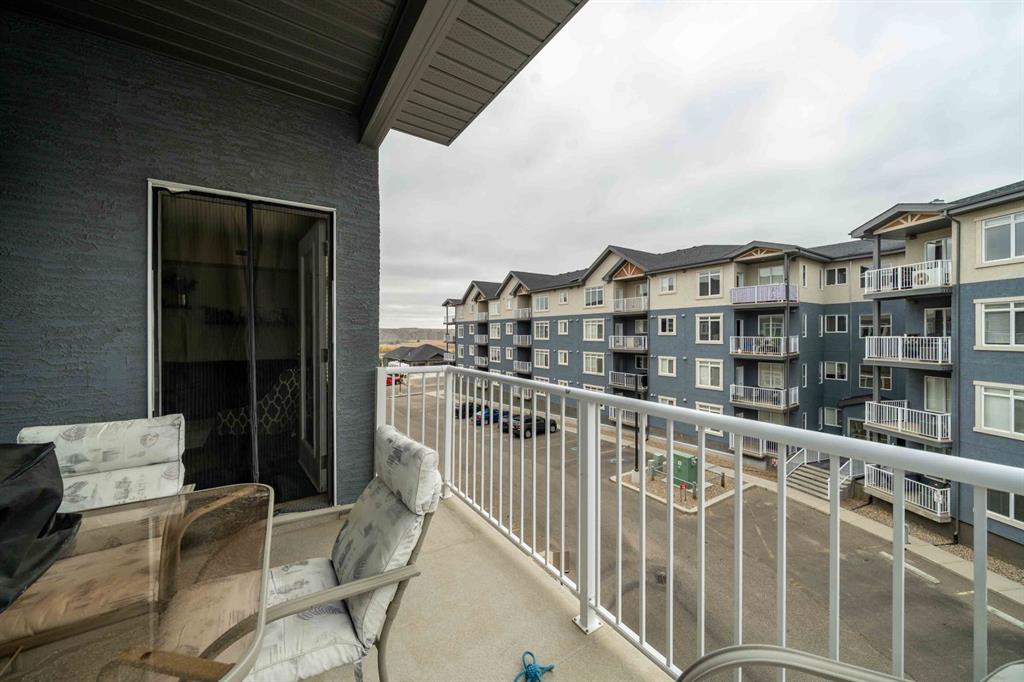 #401 19 Terrace View NE
