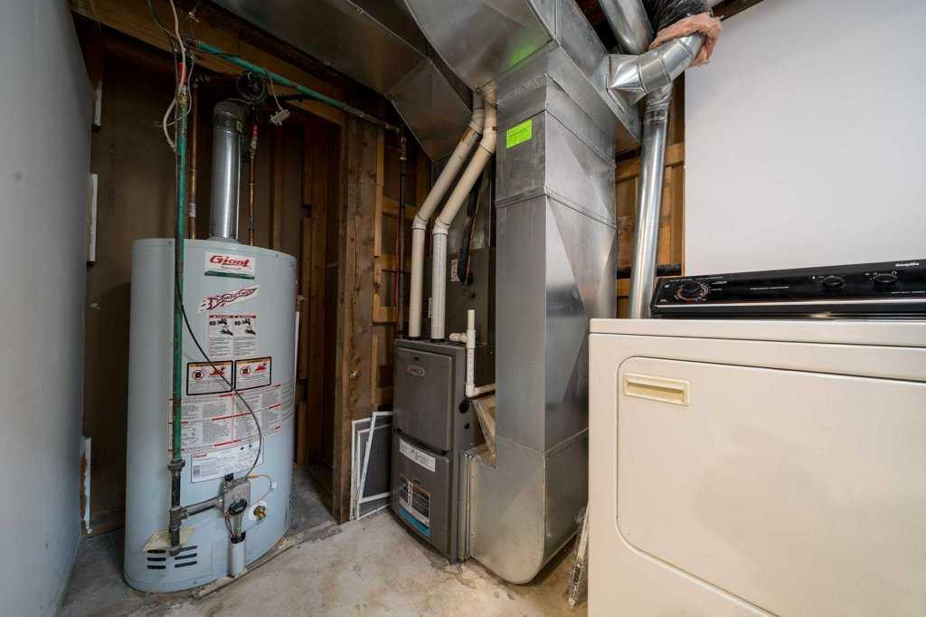 619 Industrial Avenue SE