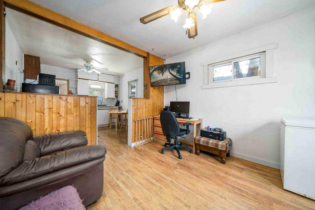 619 Industrial Avenue SE