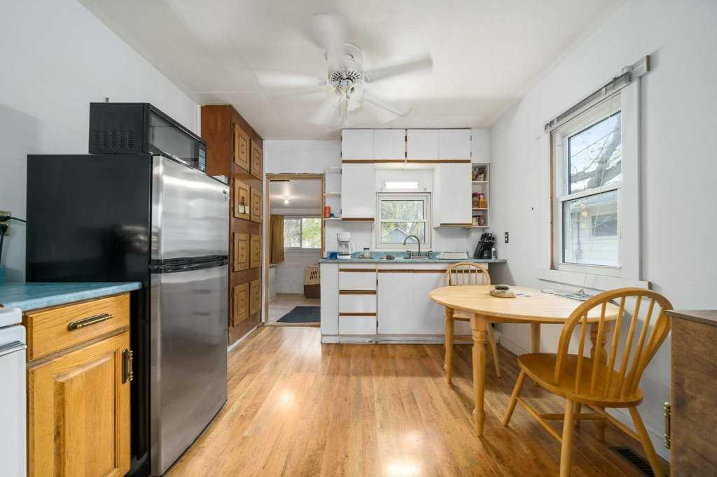 619 Industrial Avenue SE