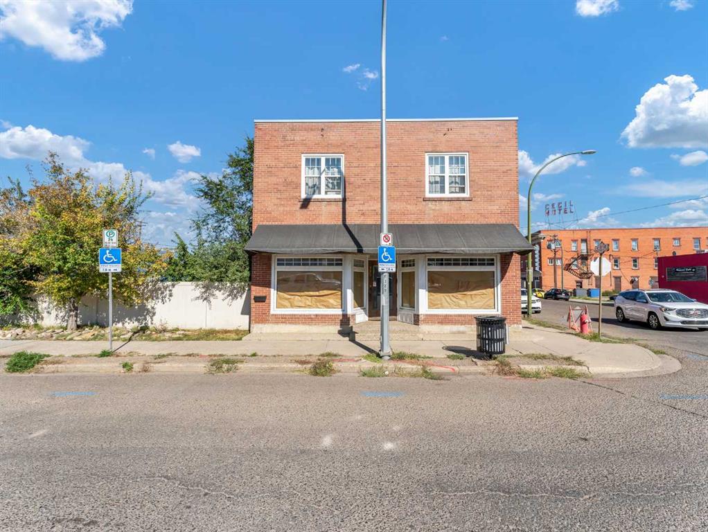 339 North Railway Street SE, Medicine Hat