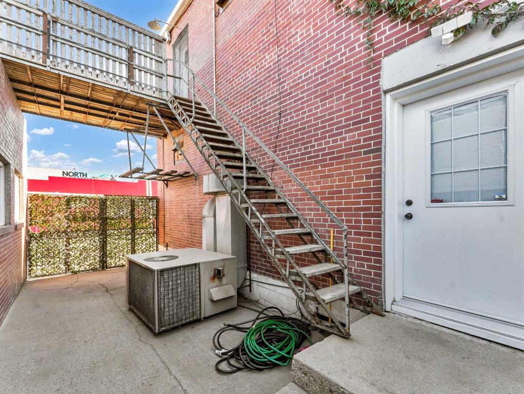 339 North Railway Street SE