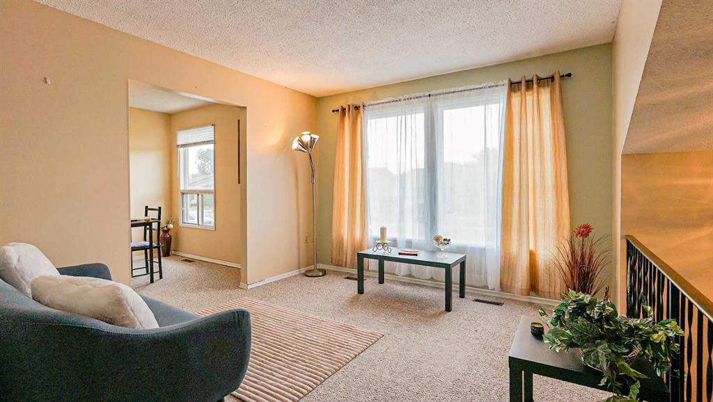 90 Simpson Crescent SE, Medicine Hat