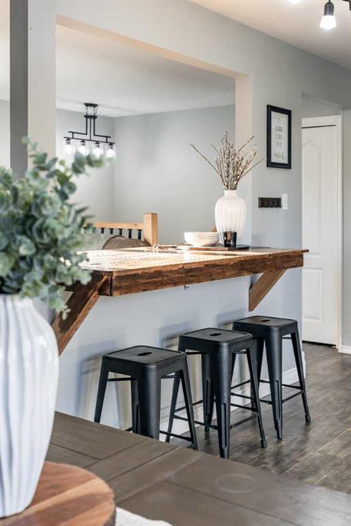 516 Sissons Crescent SE