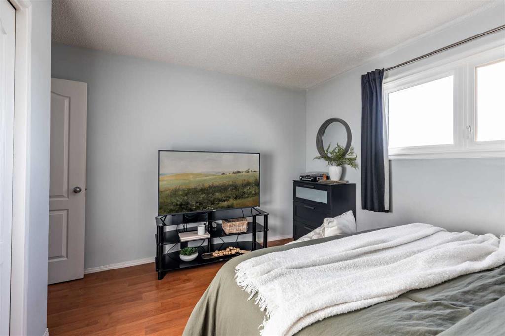 516 Sissons Crescent SE