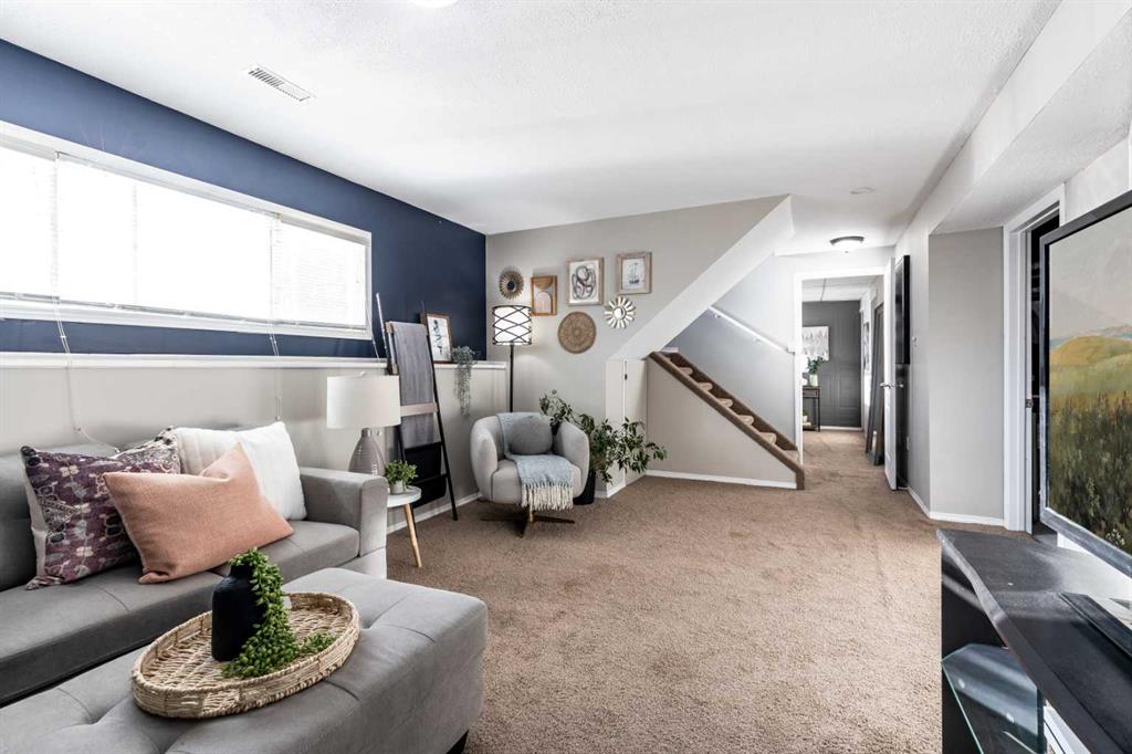 516 Sissons Crescent SE