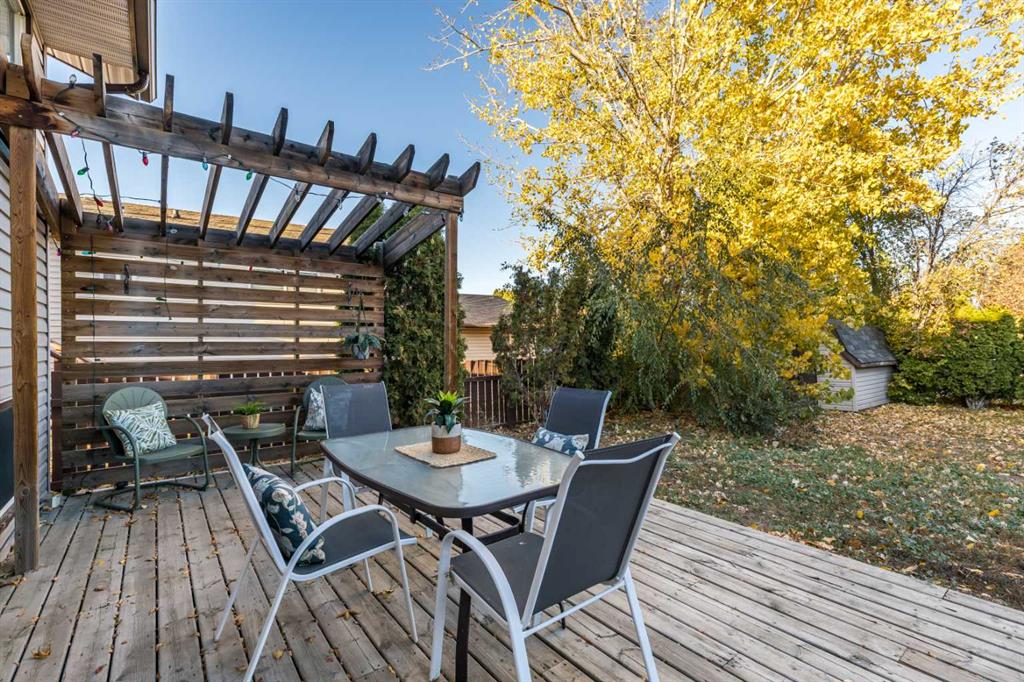 516 Sissons Crescent SE