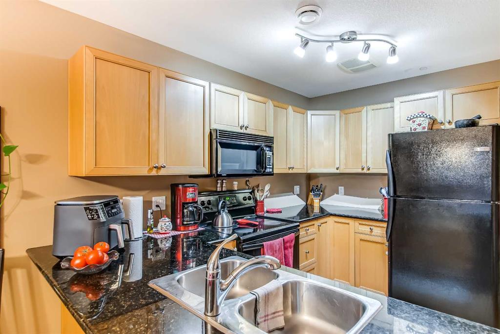 208 Northlands Pointe NE