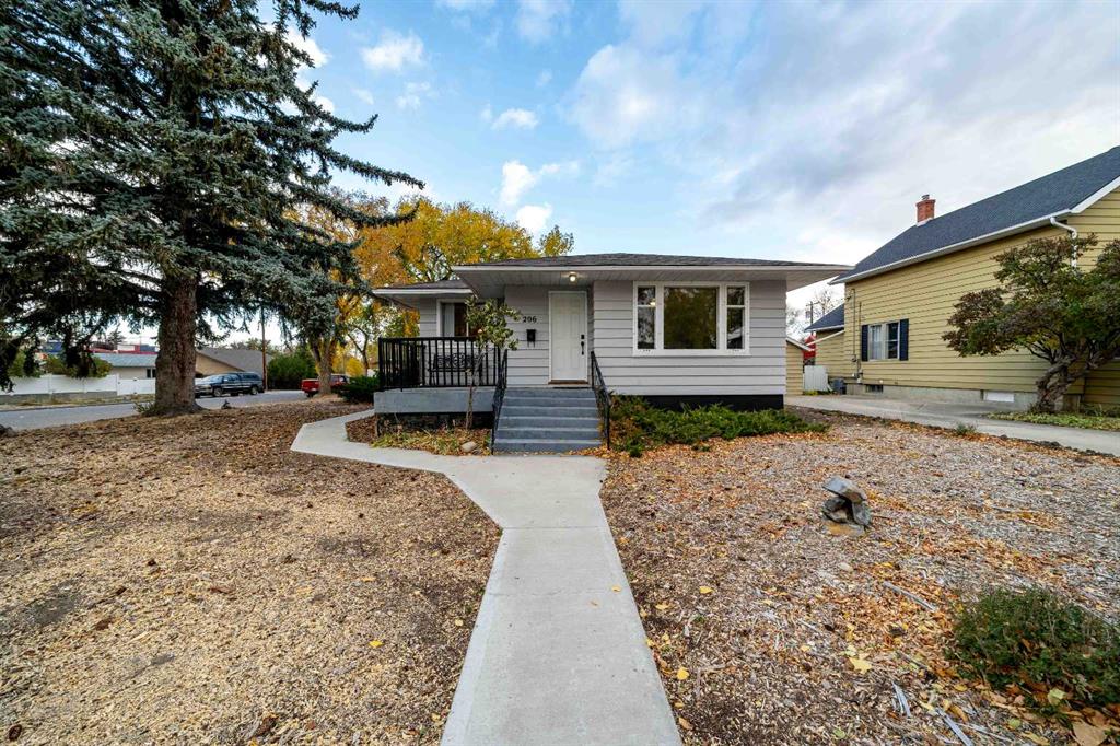 206 7 Street SE, Medicine Hat