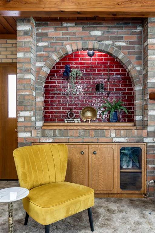 1070 Queen Street SE