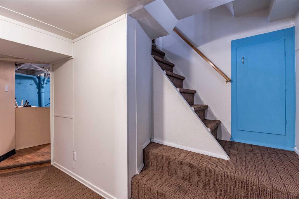 1070 Queen Street SE