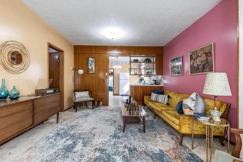 1070 Queen Street SE