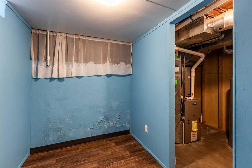 1070 Queen Street SE