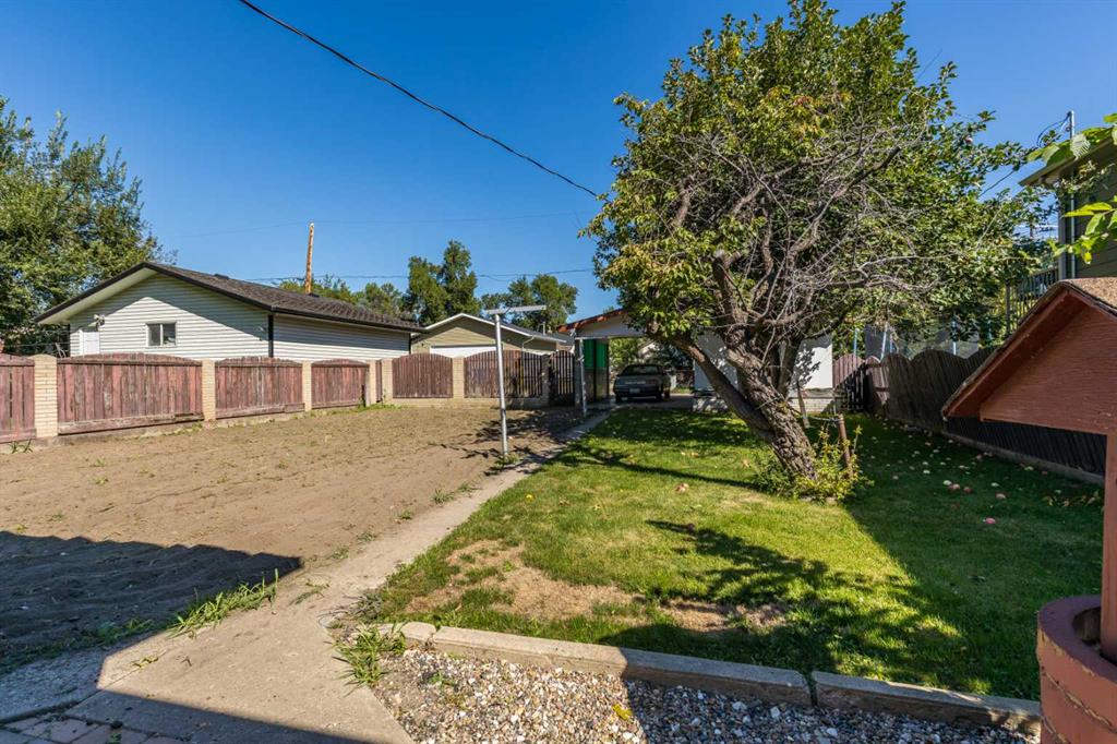 1070 Queen Street SE