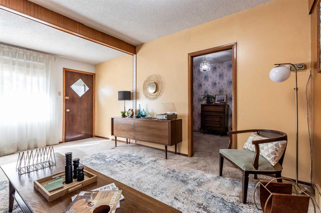 1070 Queen Street SE