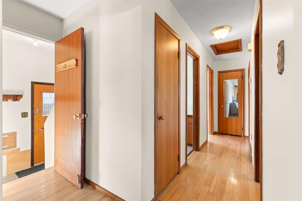 751 Mccutcheon Drive NW