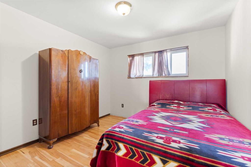 751 Mccutcheon Drive NW