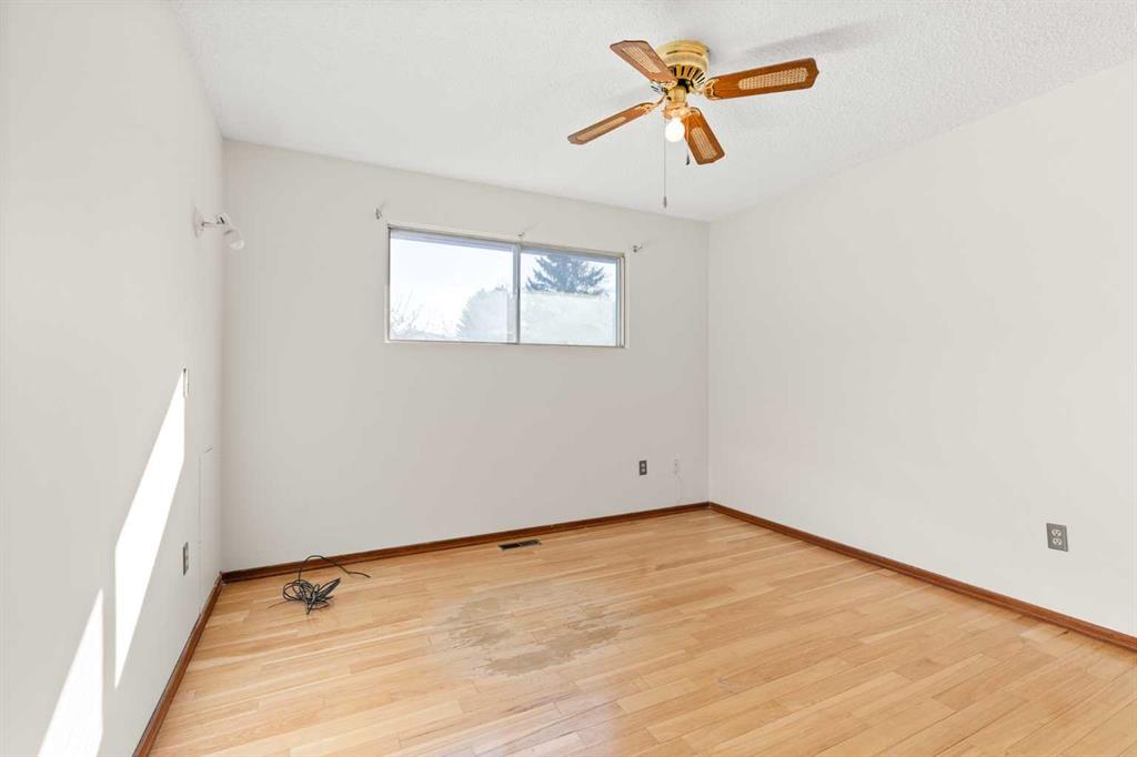 751 Mccutcheon Drive NW