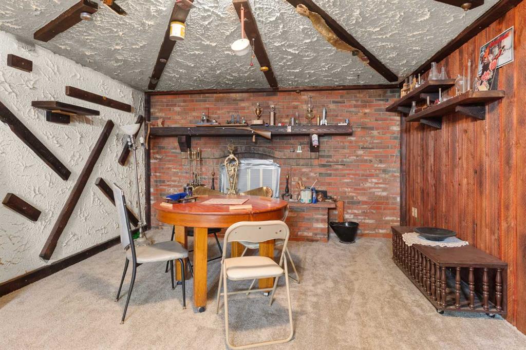 751 Mccutcheon Drive NW