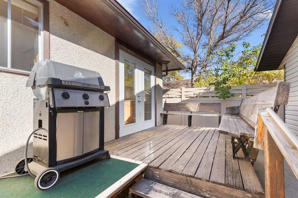 751 Mccutcheon Drive NW