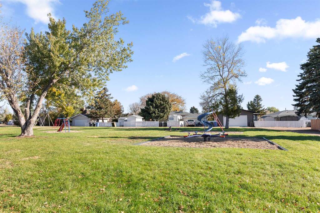 751 Mccutcheon Drive NW