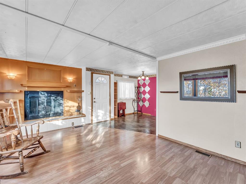 #93 4000 13 Avenue SE