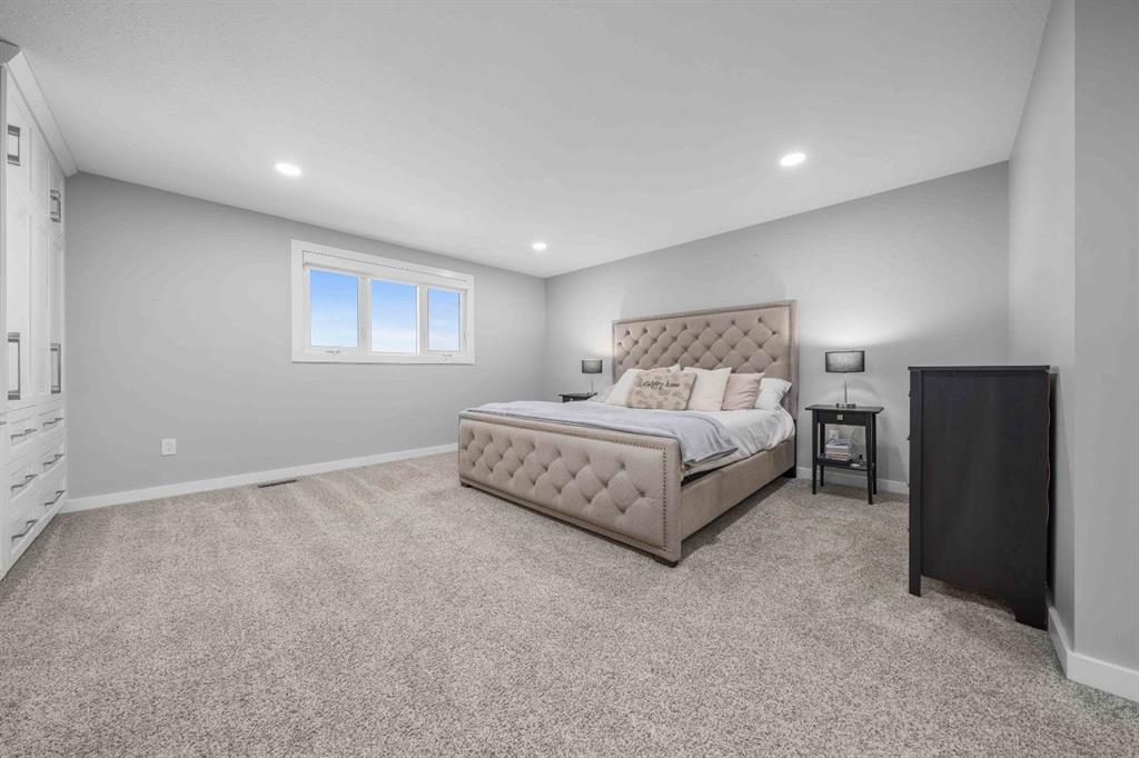 32 Carter Crescent SE