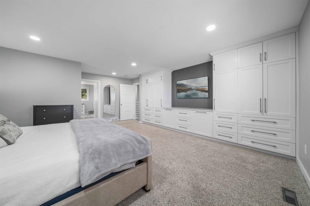 32 Carter Crescent SE