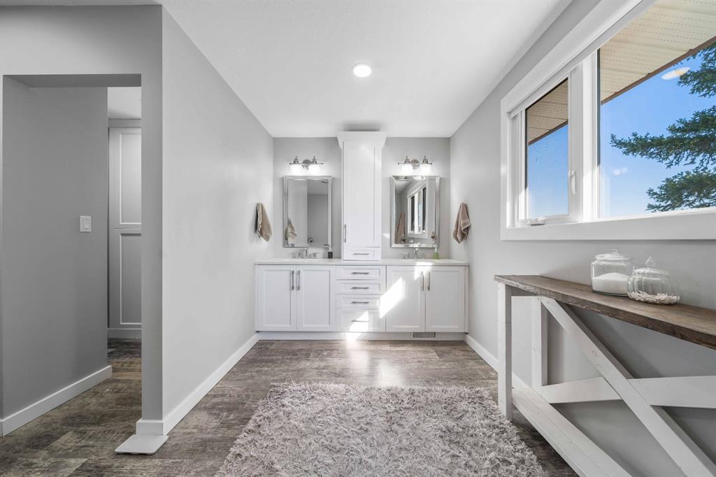 32 Carter Crescent SE