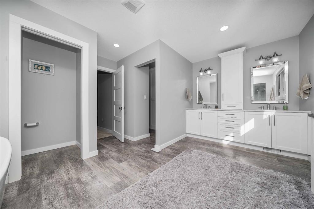 32 Carter Crescent SE