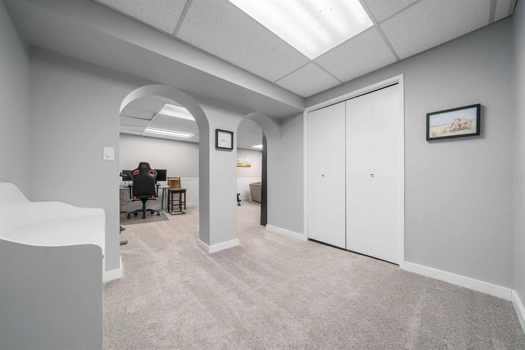 32 Carter Crescent SE