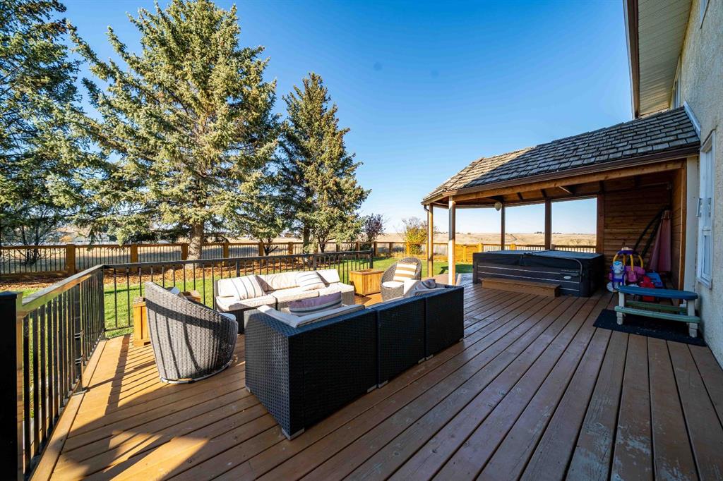 32 Carter Crescent SE