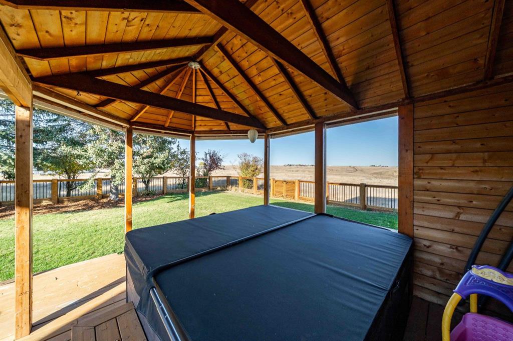 32 Carter Crescent SE