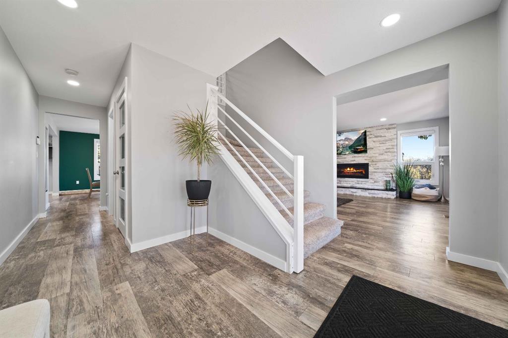 32 Carter Crescent SE