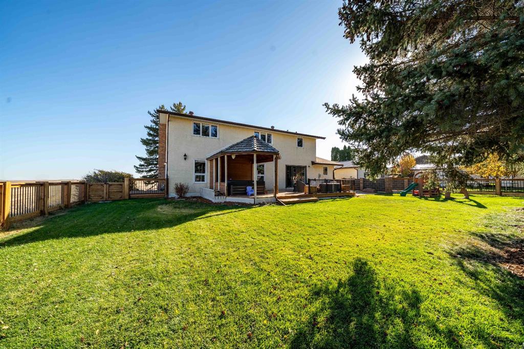 32 Carter Crescent SE