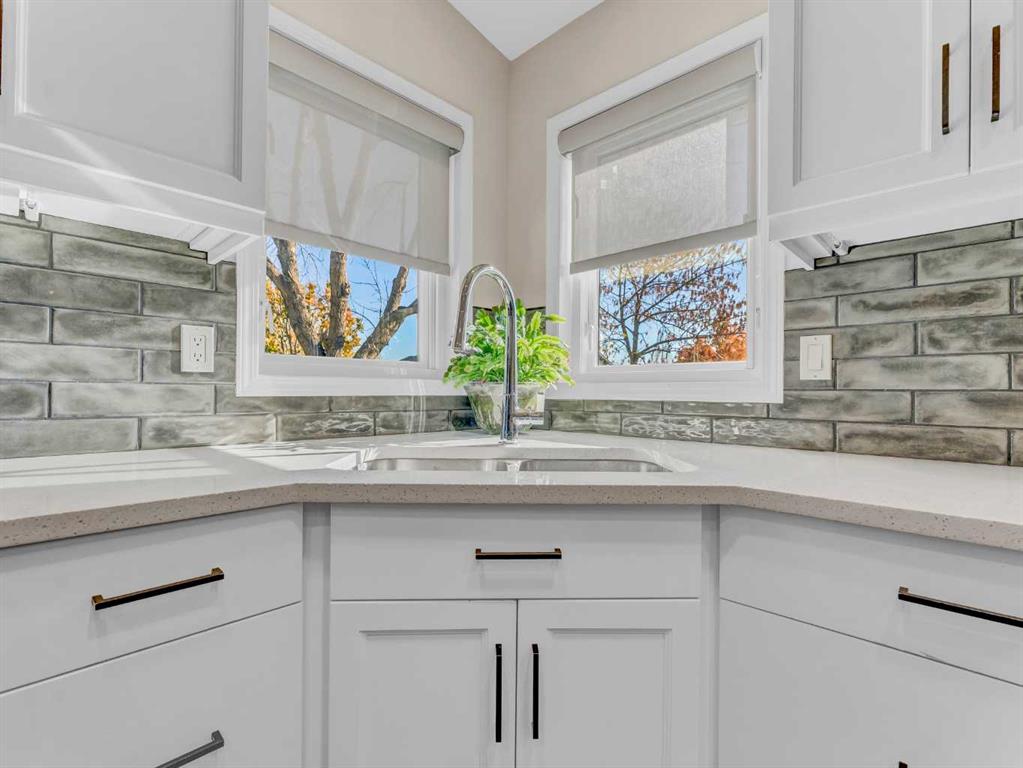 35 Heritage Court NE