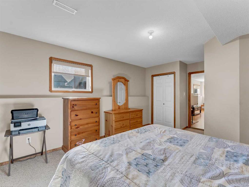 35 Heritage Court NE