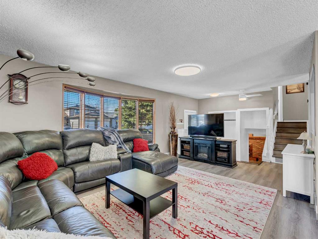 35 Rideau Crescent SE