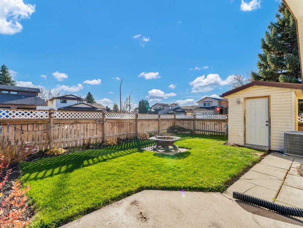 35 Rideau Crescent SE