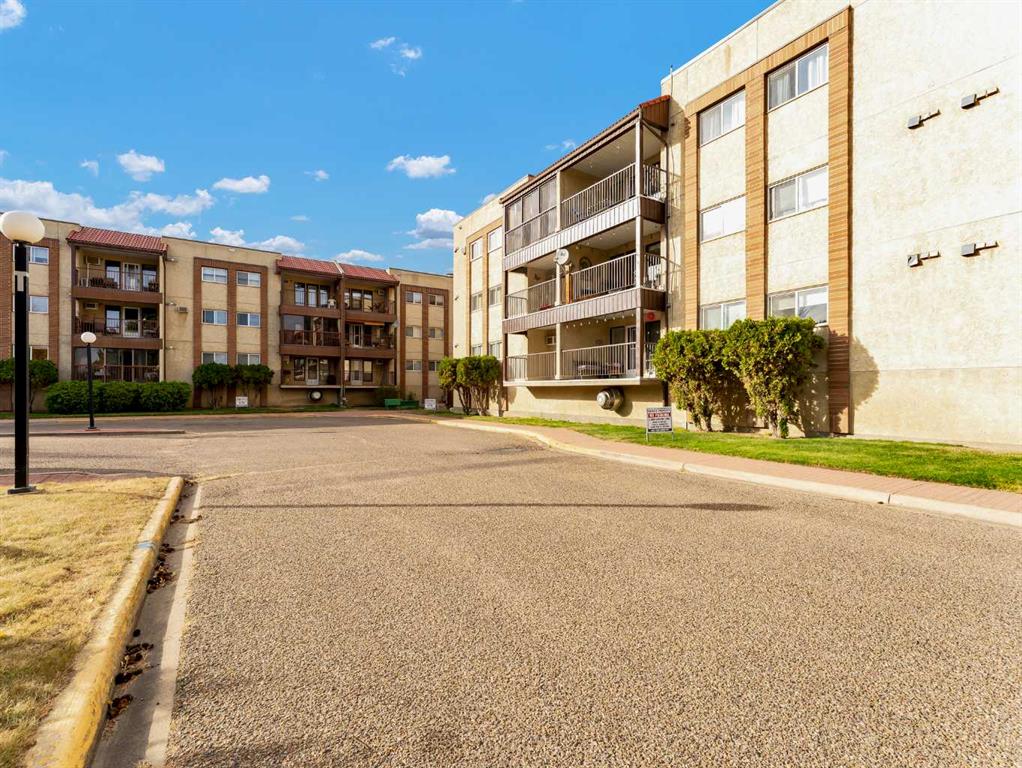 #204 3090 15 Avenue SE