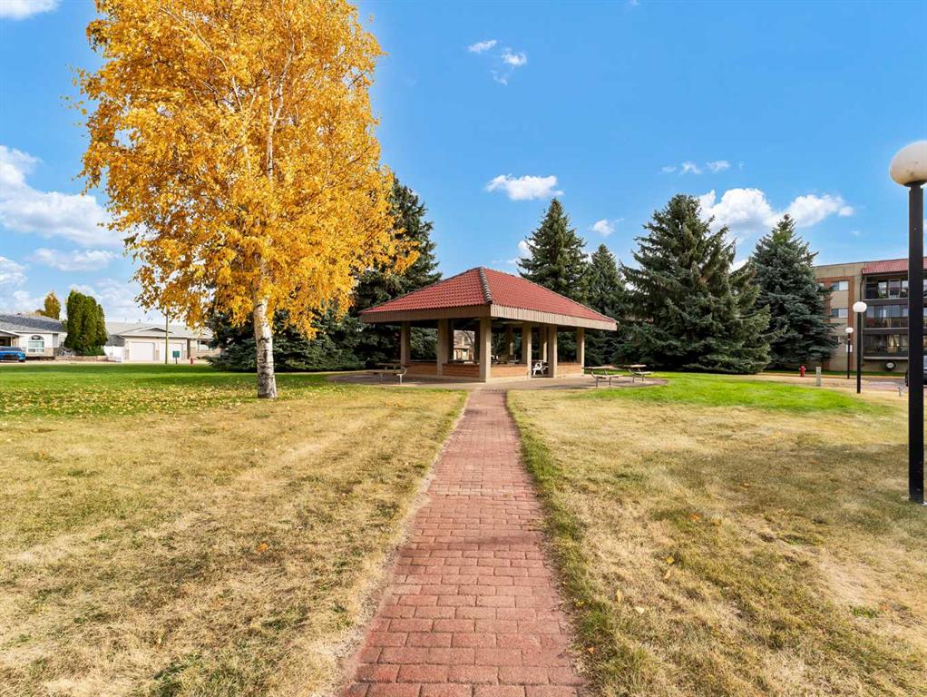 #204 3090 15 Avenue SE