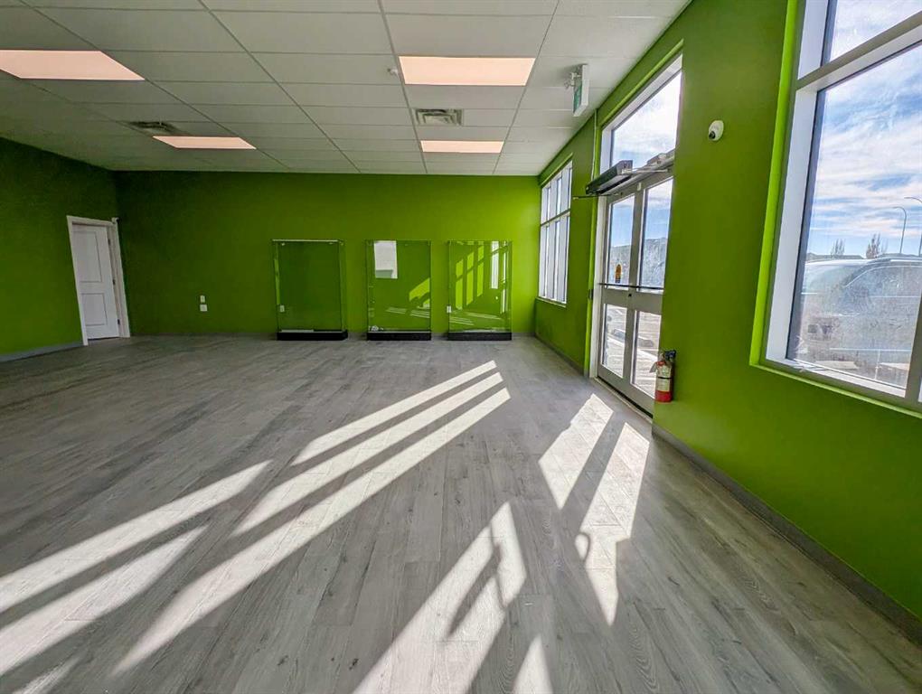 #304 4979 Southlands Drive SE